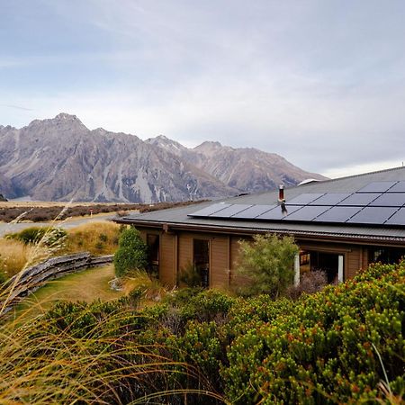 Haka House Aoraki Mt Cook Hostel Aoraki / Mount Cook Екстериор снимка