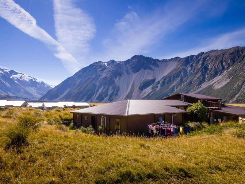 Haka House Aoraki Mt Cook Hostel Aoraki / Mount Cook Екстериор снимка